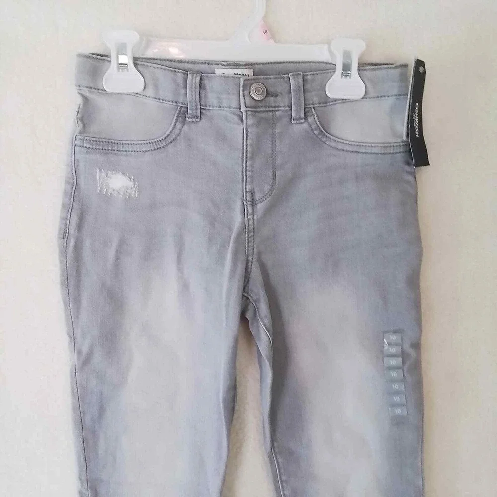 OshKosh Mid Rise Jegging‎ Girl's Size 10 in Light Wash Denim w/ Distressing